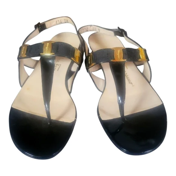 Salvatore Ferragamo Women's Vintage Black Patent Leather Thong Sandals Sz 6 1/2B